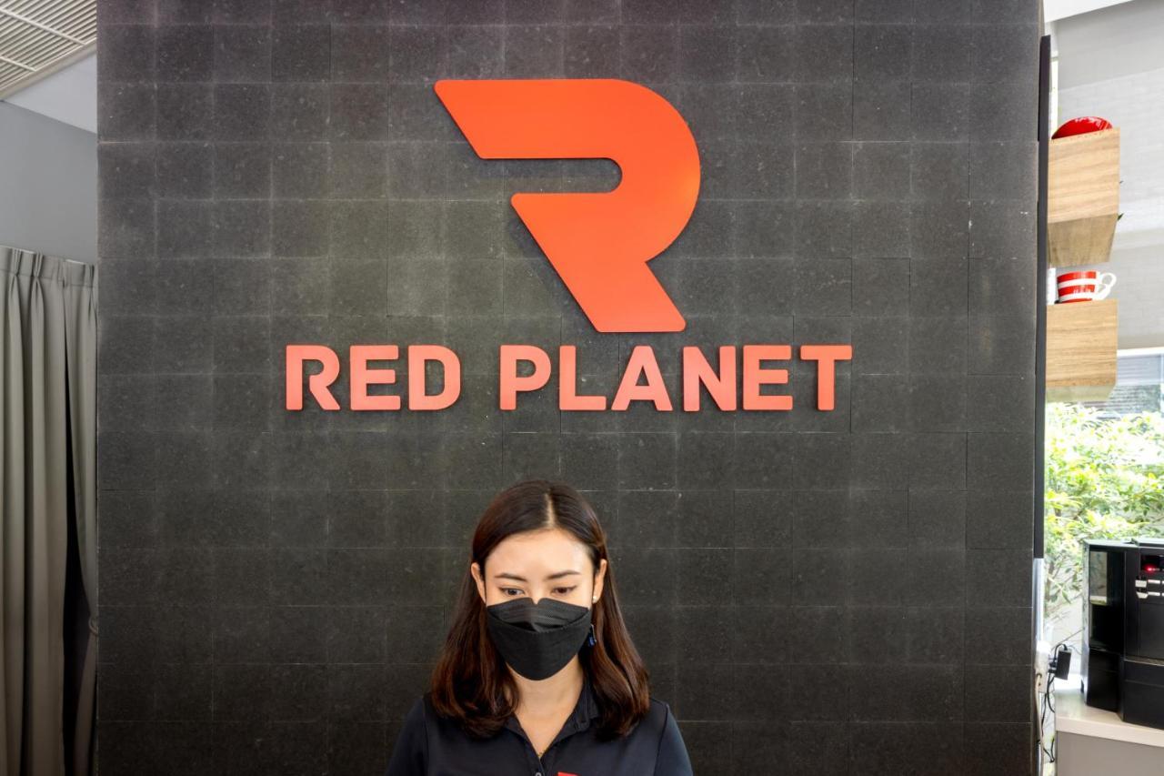 Red Planet Phuket Patong - Sha Extra Plus Exteriör bild