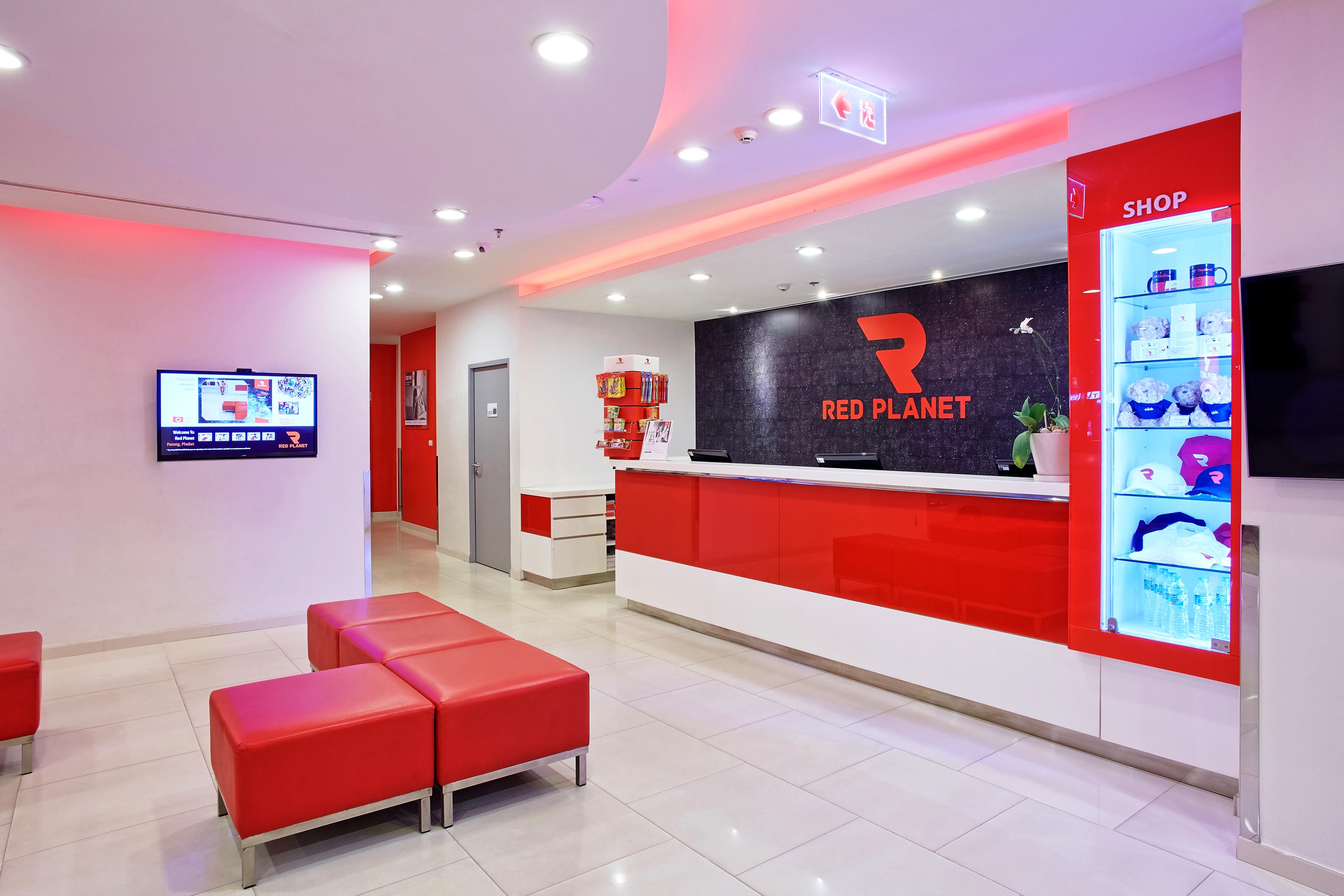 Red Planet Phuket Patong - Sha Extra Plus Exteriör bild