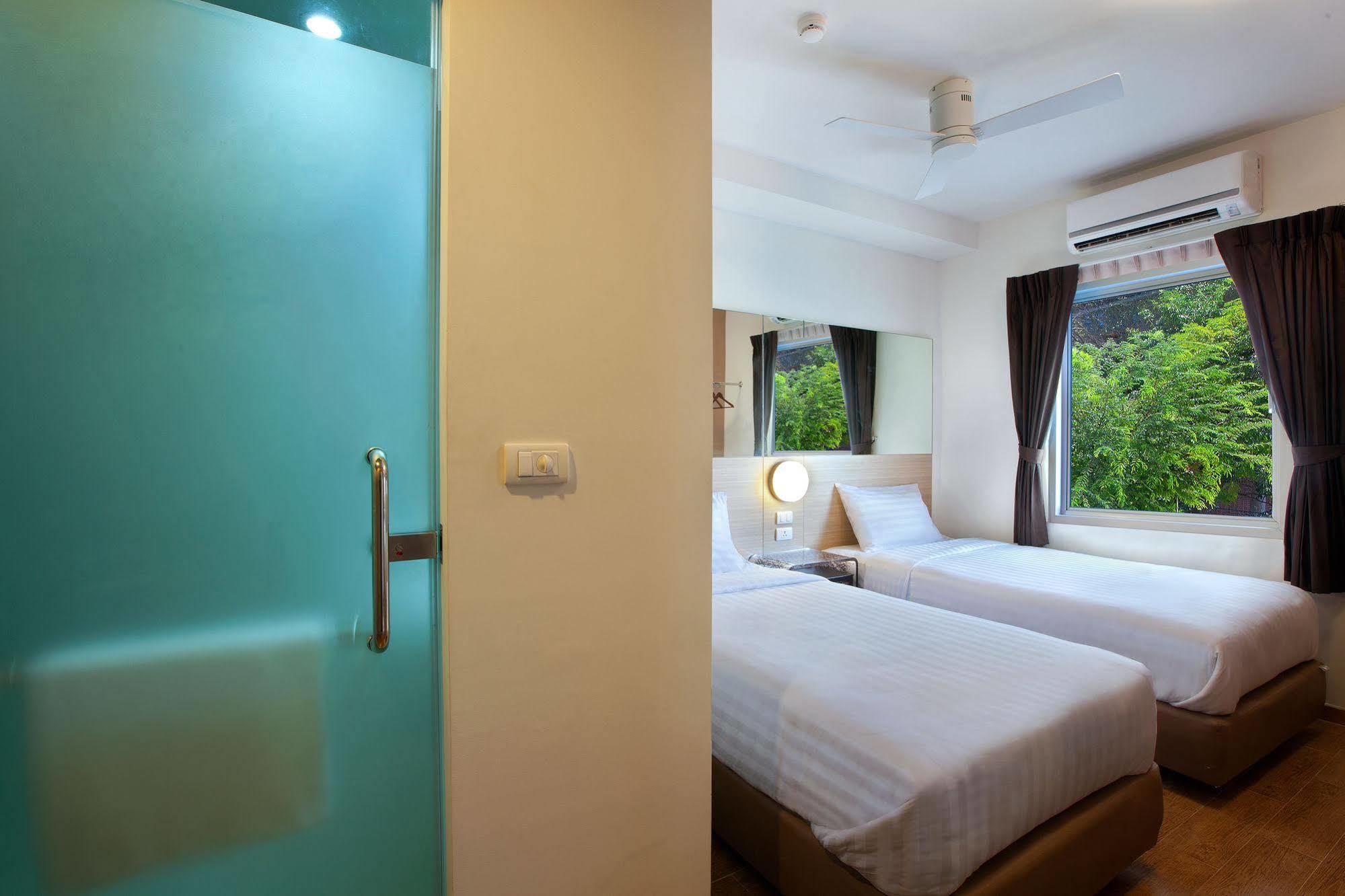 Red Planet Phuket Patong - Sha Extra Plus Exteriör bild